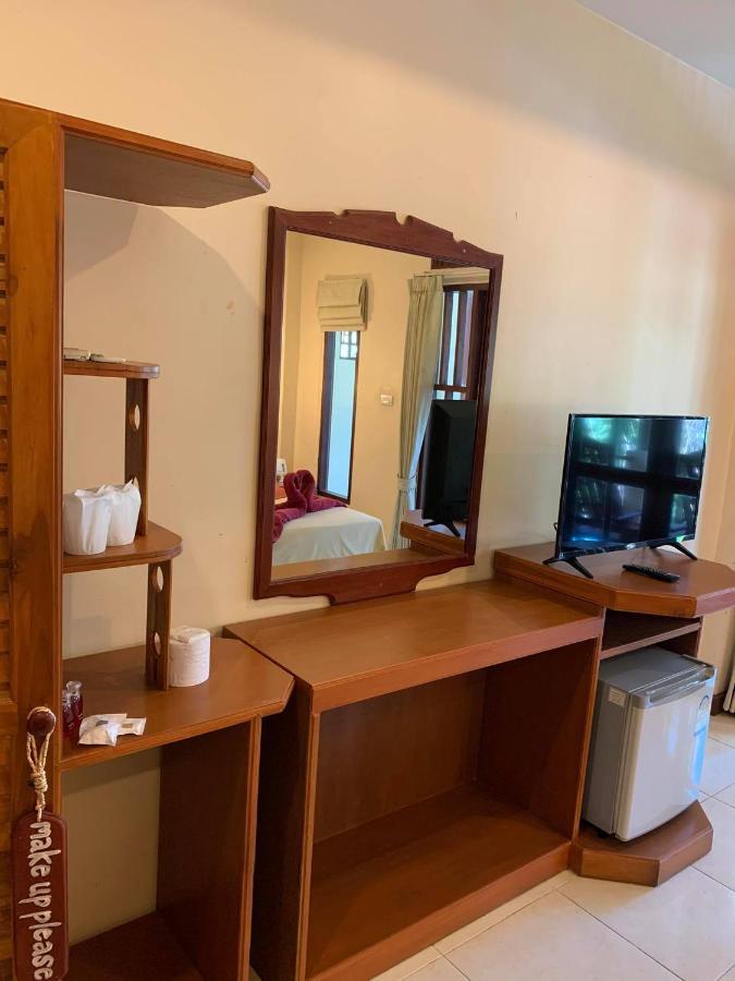 Rattana Guesthouse&Bungalow Pantai Chaweng Luaran gambar