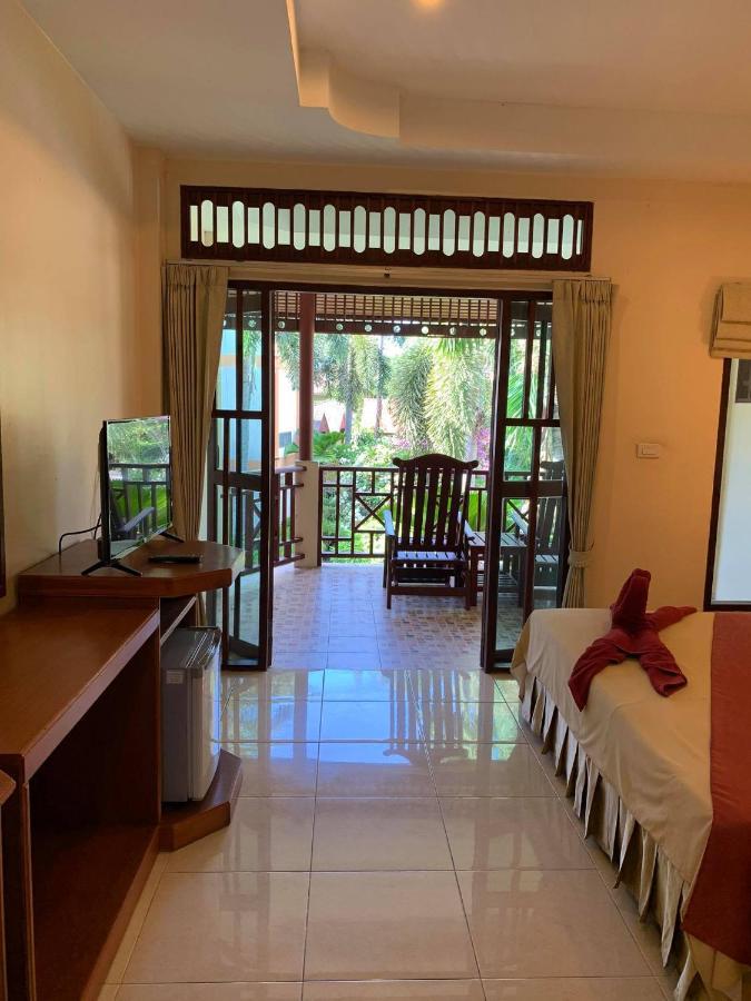 Rattana Guesthouse&Bungalow Pantai Chaweng Luaran gambar
