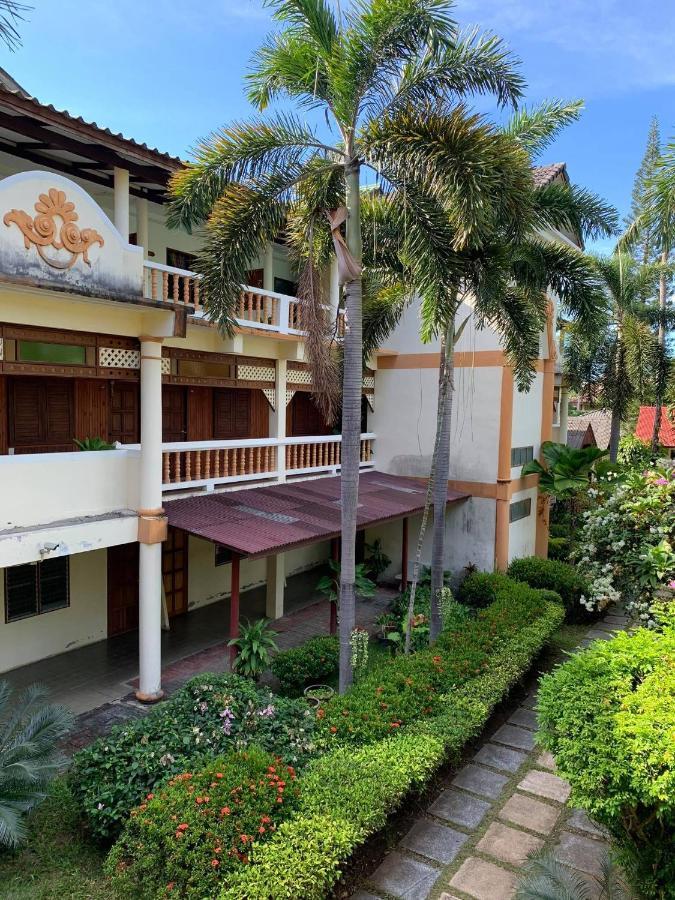 Rattana Guesthouse&Bungalow Pantai Chaweng Luaran gambar