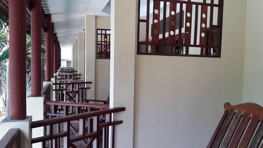 Rattana Guesthouse&Bungalow Pantai Chaweng Luaran gambar