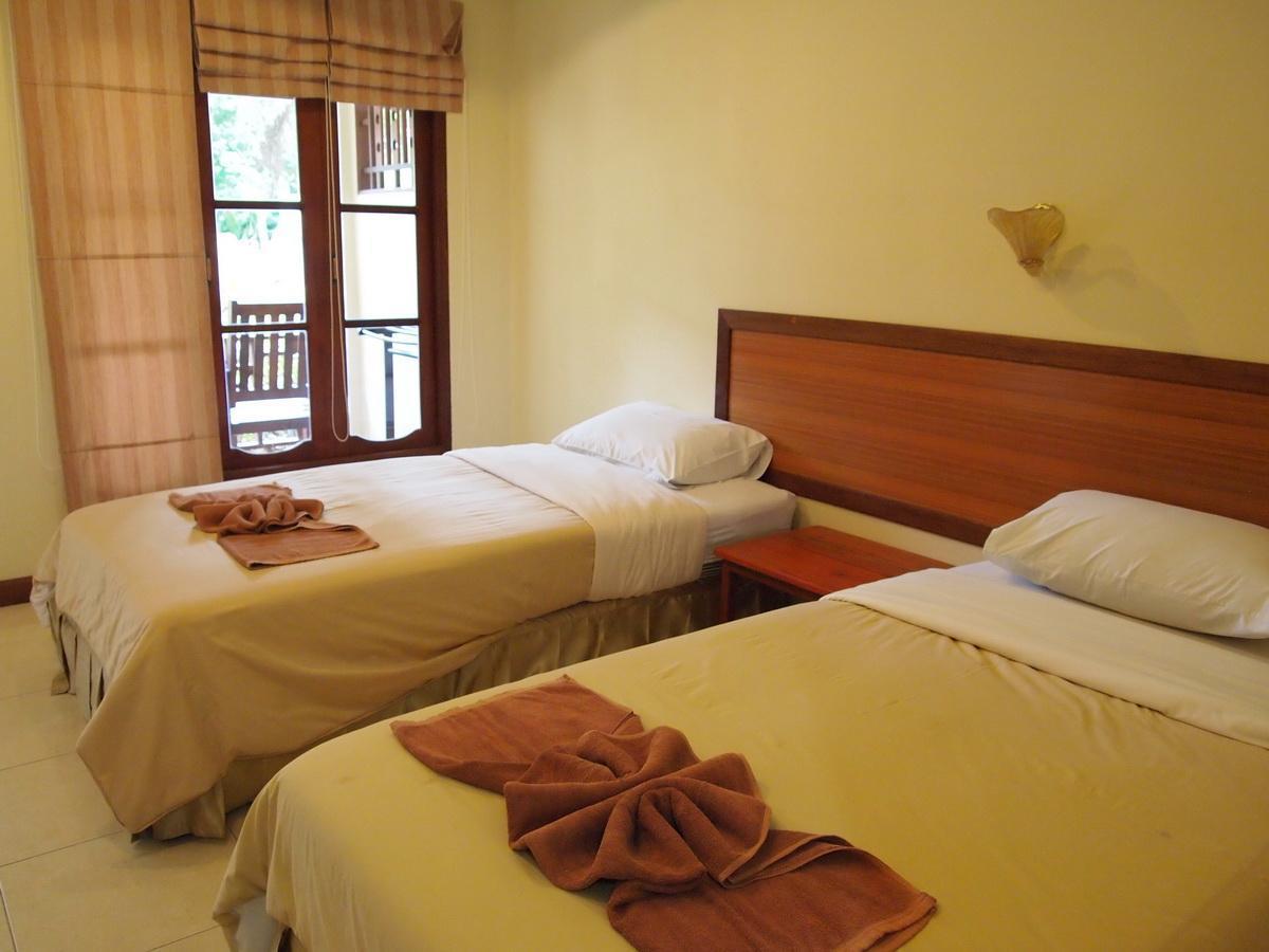Rattana Guesthouse&Bungalow Pantai Chaweng Luaran gambar