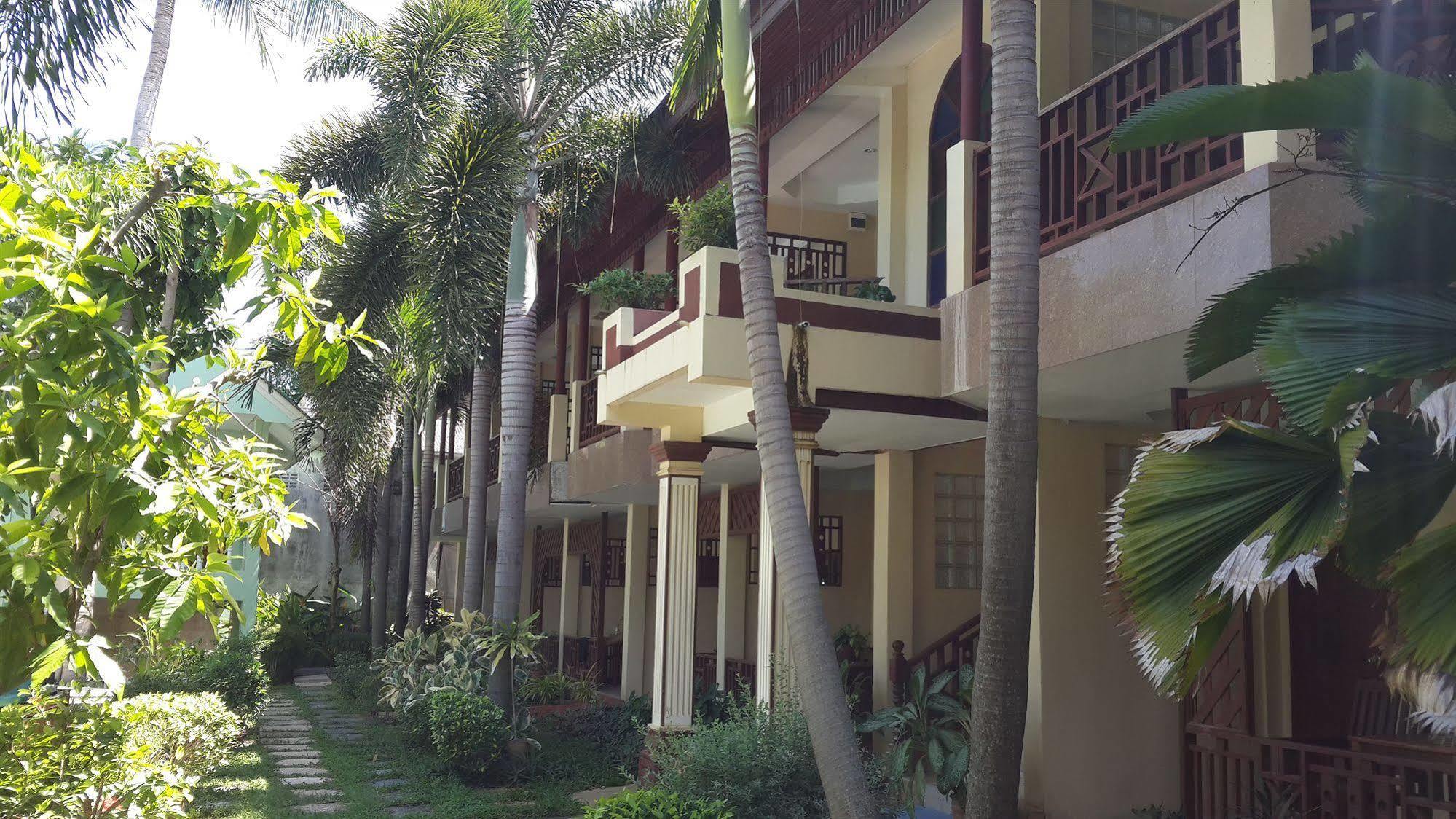 Rattana Guesthouse&Bungalow Pantai Chaweng Luaran gambar