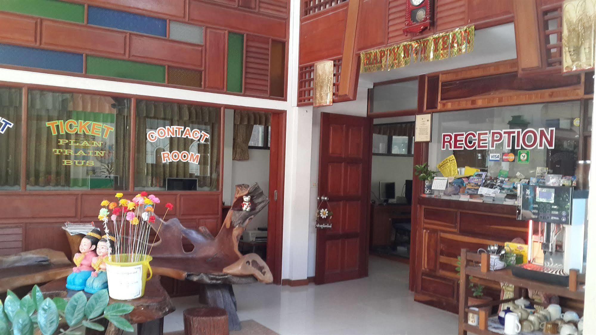 Rattana Guesthouse&Bungalow Pantai Chaweng Luaran gambar